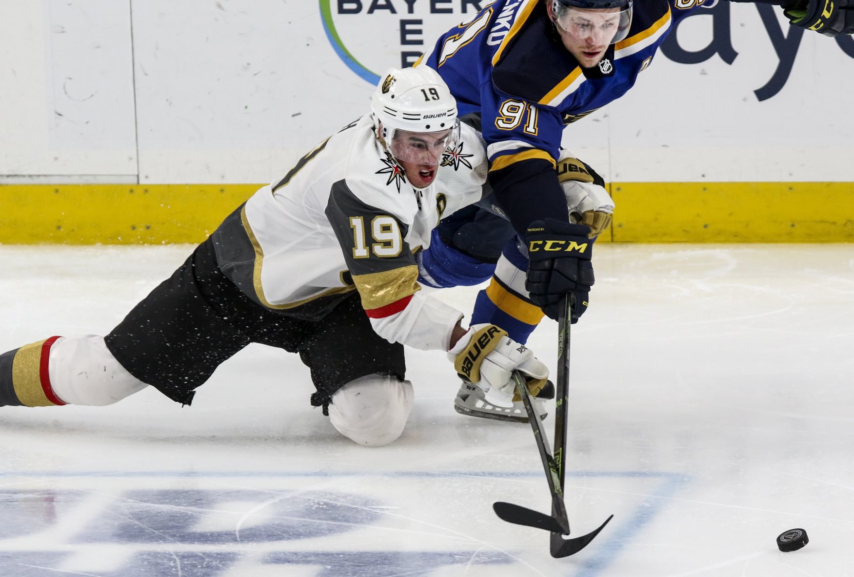 St. Louis Blues battle Las Vegas Golden Knights